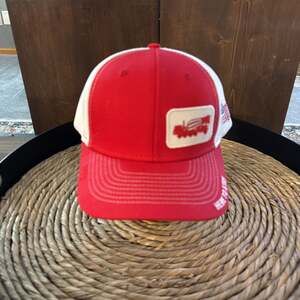 OZINGA Here To Stay Red Mesh Snapback Trucker Hat